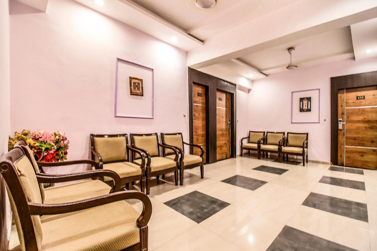 Hotel Maan Residency Satellite Road Ахмедабад Экстерьер фото