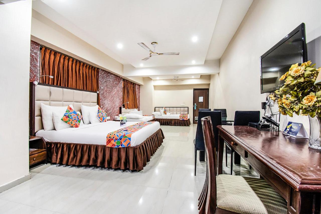 Hotel Maan Residency Satellite Road Ахмедабад Экстерьер фото